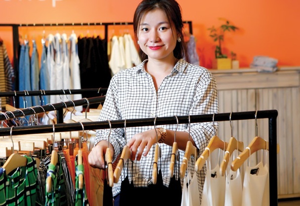 Tuyển nhân viên shop thời trang