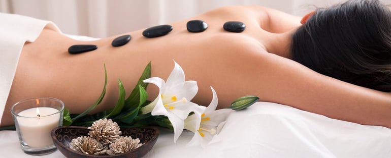 Thoải mái tận hưởng các dịch vụ spa, massage,... mà không lo về tiền