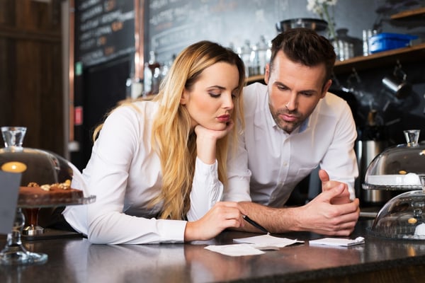 Xử lý vi phạm đúng cách khi làm quản lý nhà hàng