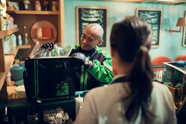 Giao hàng món ăn đang đem lại lợi nhuận rất lớn cho các nhà hàng