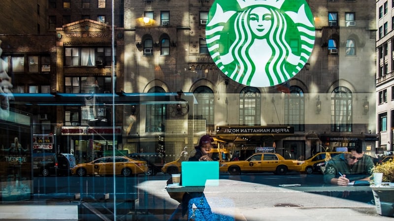 Bạn rút được bài học gì từ thất bại thương đau của Starbucks?