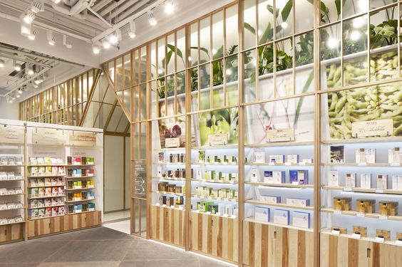 sử dụng ánh sáng vàng cho shop mỹ phẩm