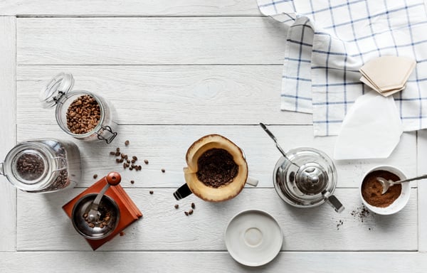 Bạn nên đặt mua cafe định kỳ và tạo mối quan hệ tốt với nhà cung cấp