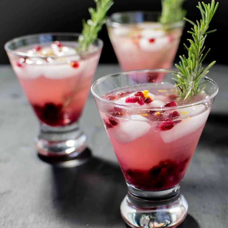 Chọn ly phễu nếu khách muốn cocktail!