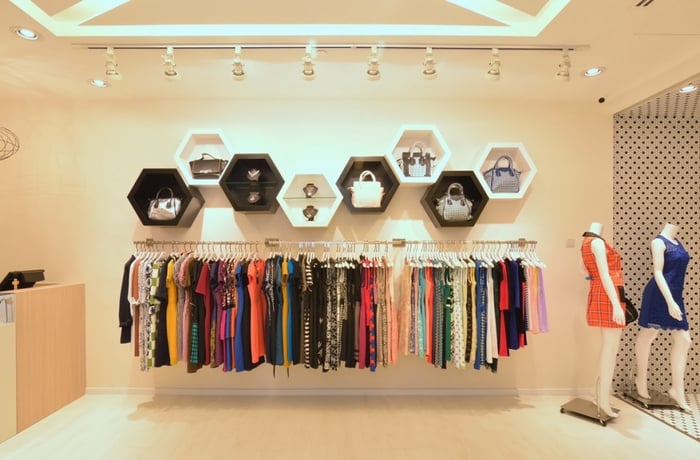 Mẹo chọn đèn hiệu quả tạo hiệu ứng cho shop