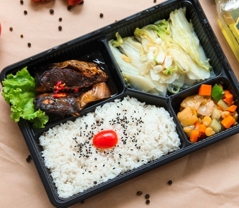kinh doanh cơm trưa văn phòng