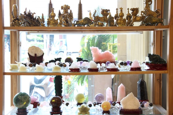 cửa hàng bán đồ phong thủy