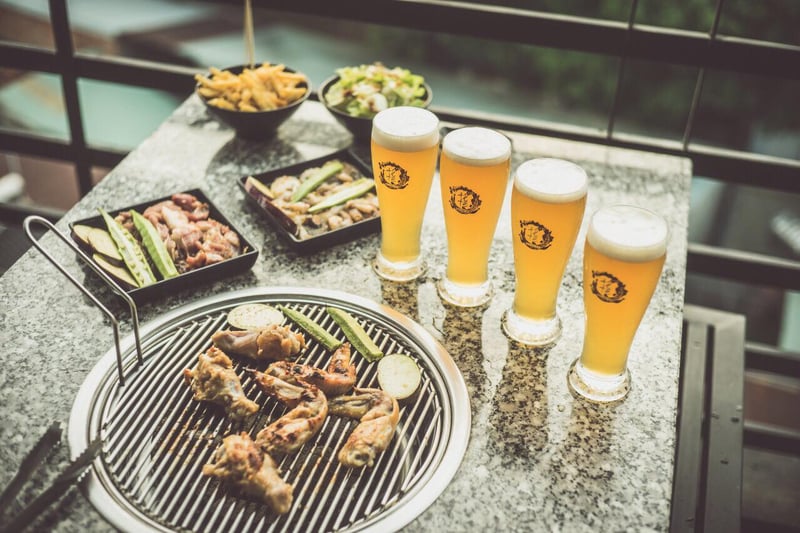 Sky-rooftop-cafe-bbq-do-an-ngon