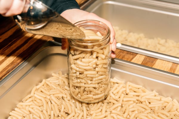 khuyến khích mang hộp thủy tinh đi mua đồ