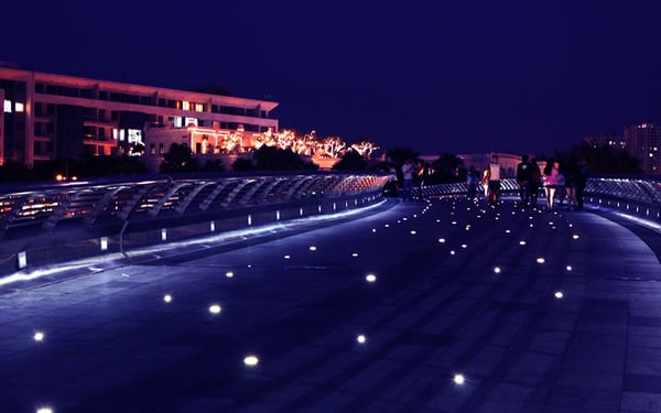 địa điểm đi chơi trung thu - Cầu Ánh Sao